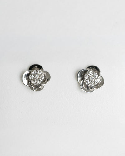 Arete para dama con diamante con montadura de 0.14Q en oro blanco de 14K