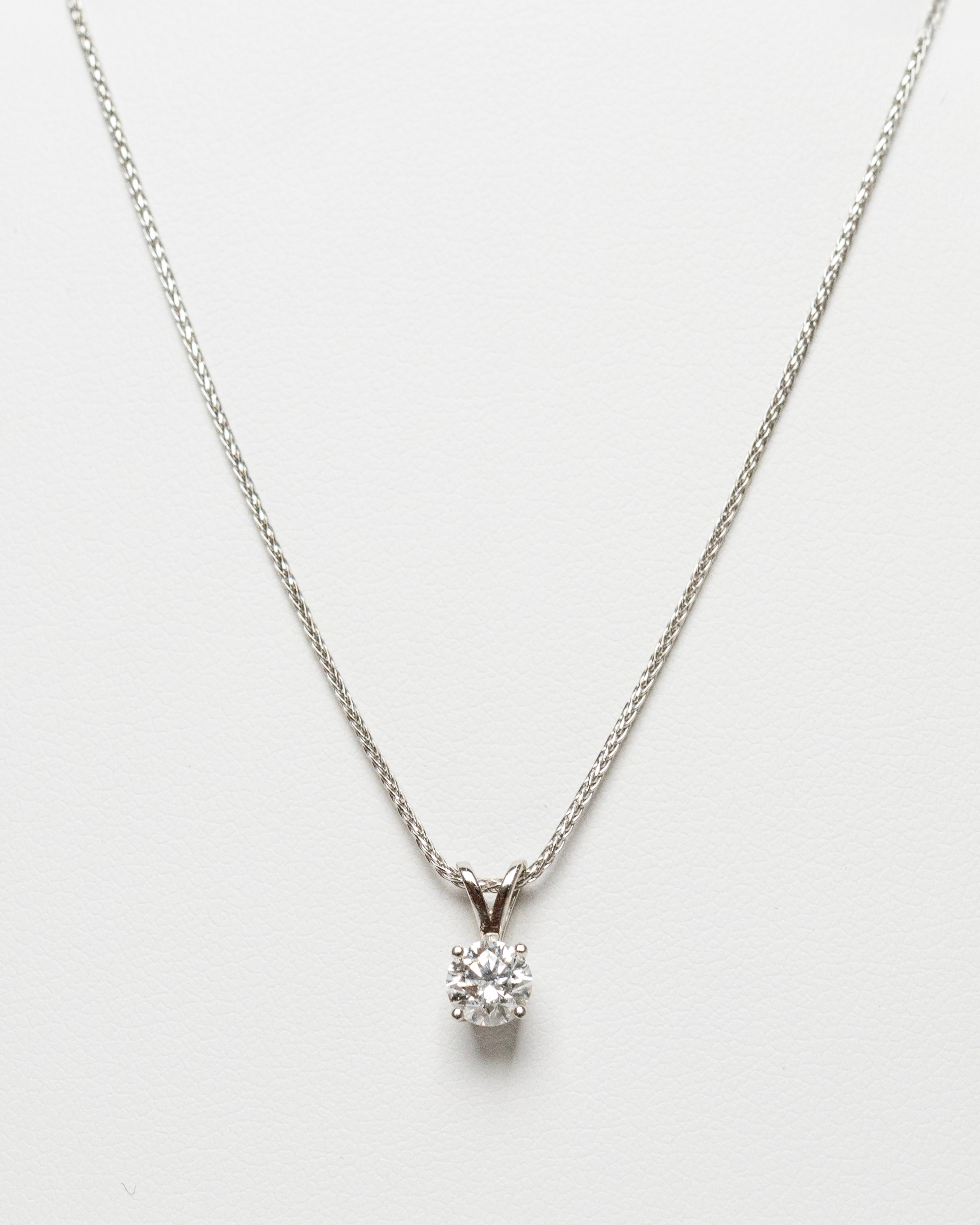 Dije con Diamante Lab Grown 0.25Q y Cadena en Oro Blanco 14K