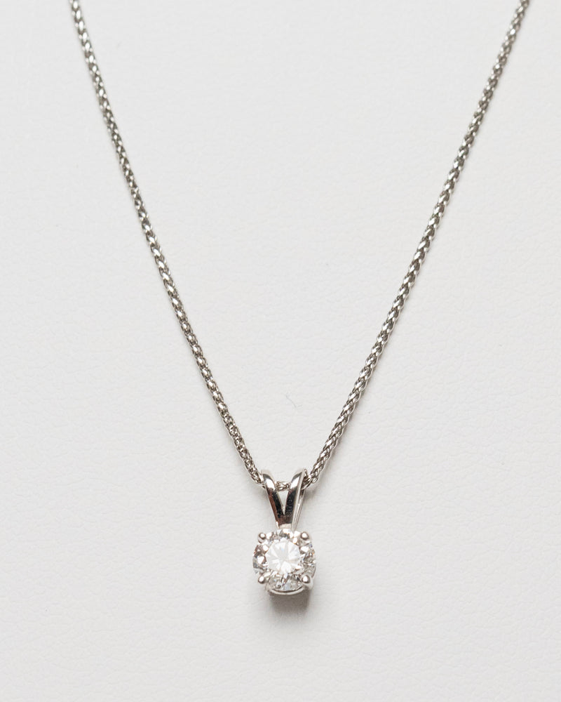 Dije con Diamante Lab Grown 0.45Q y Cadena en Oro Blanco 14K